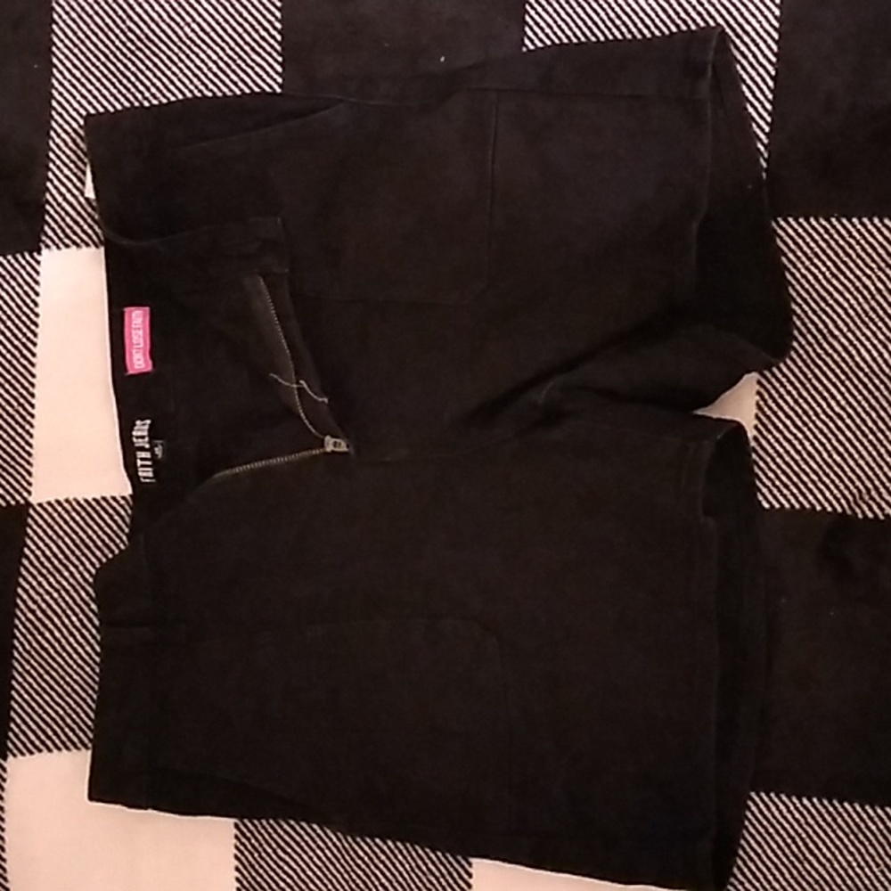 Size 14! Faith Jeans; black jean shorts